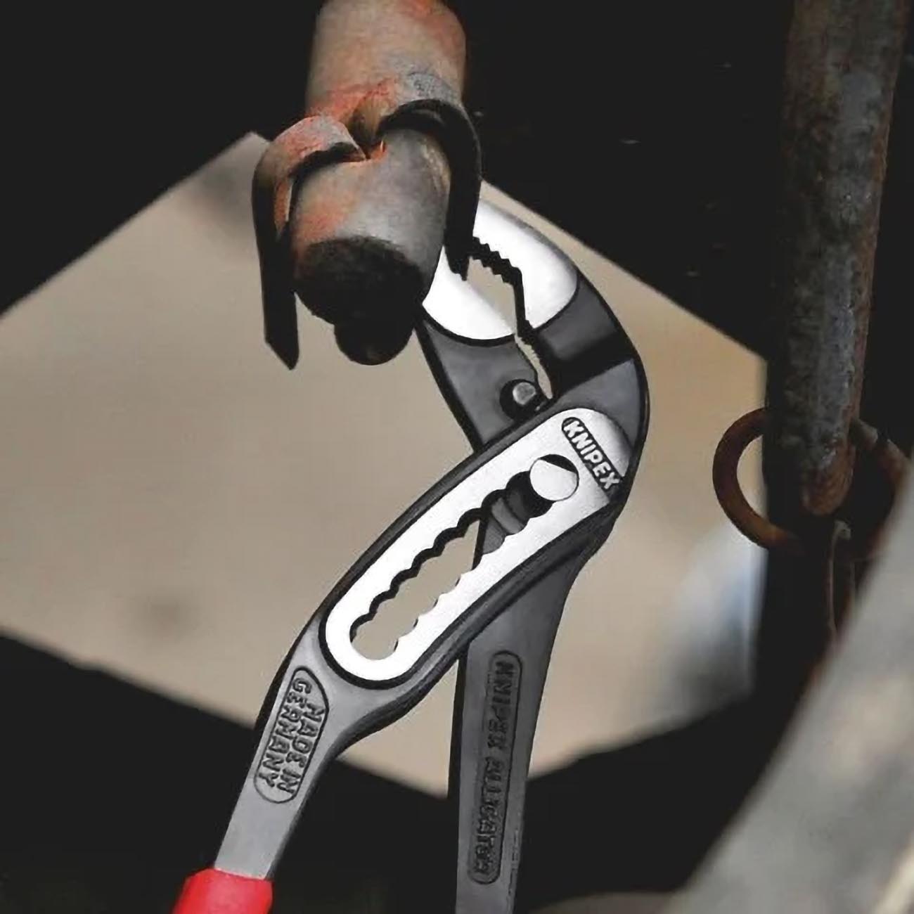 KNIPEX 88 01 250 Alligator Water Pump Pliers 10" – High Leverage Adjustable Pliers
