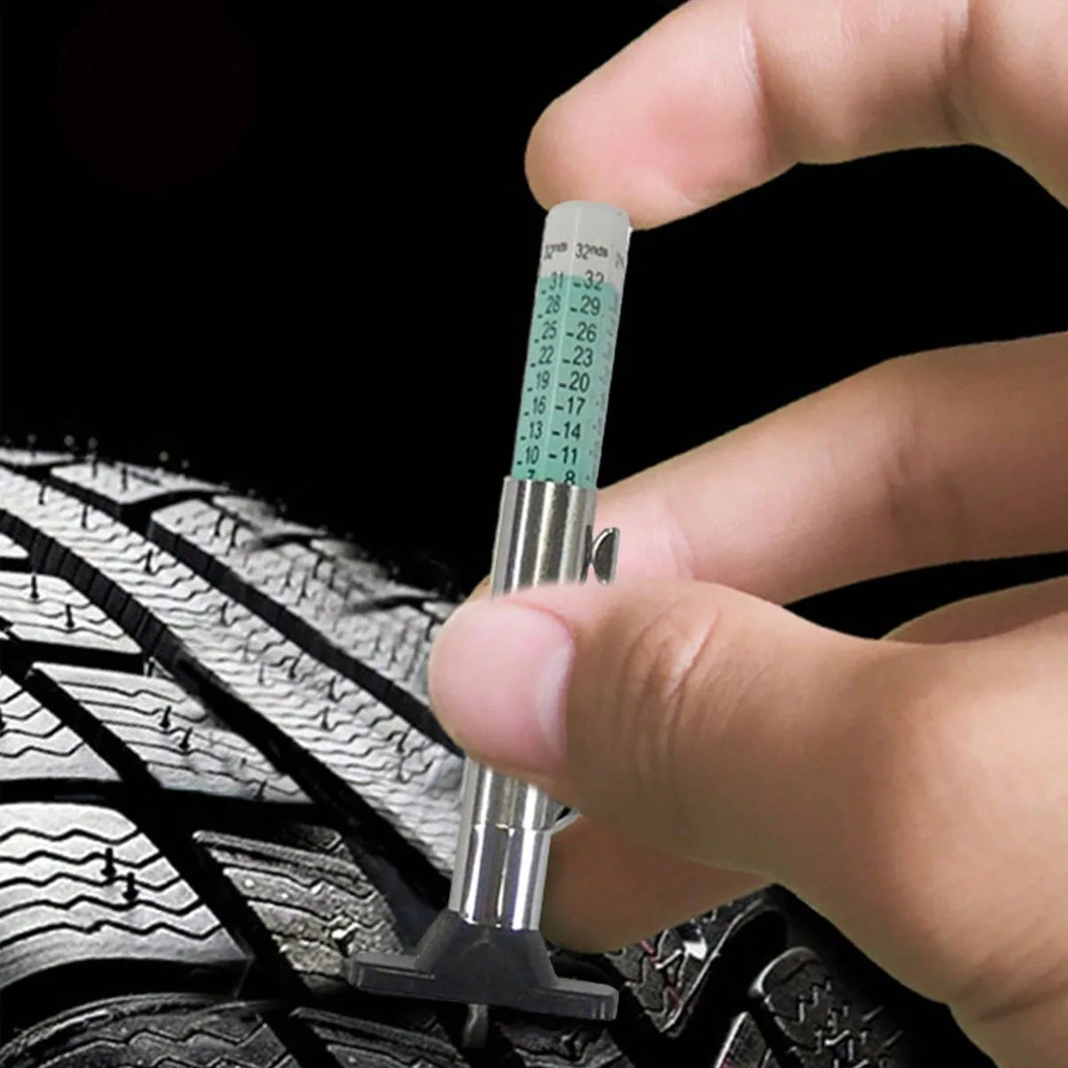 Tire Tread Depth Gauge (0–25mm)